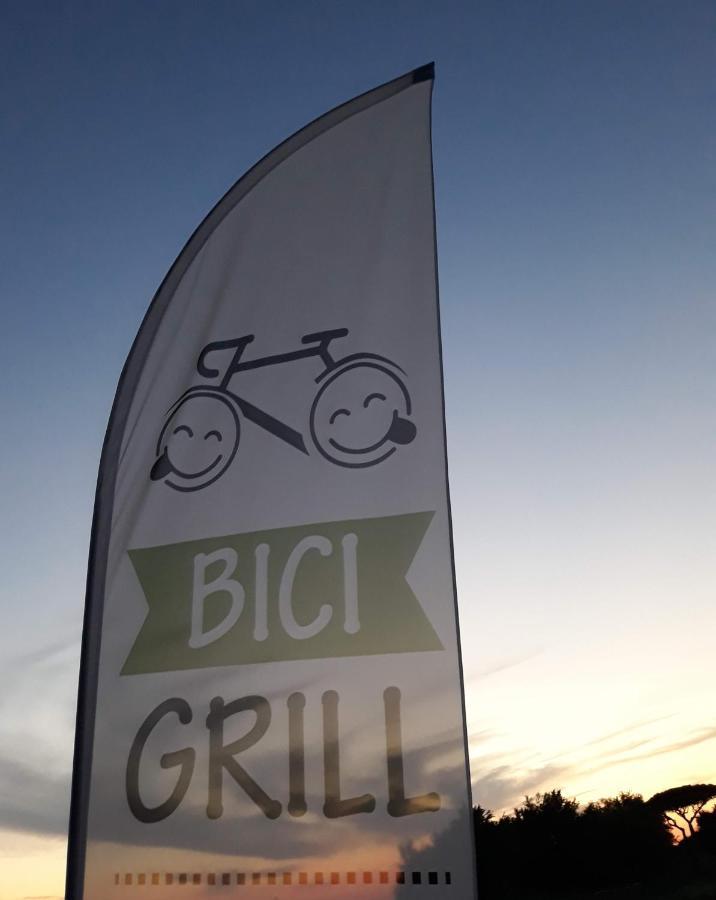 Bici Grill Decimo Miglio Aeroporto Ciampino Francigena Country House 외부 사진