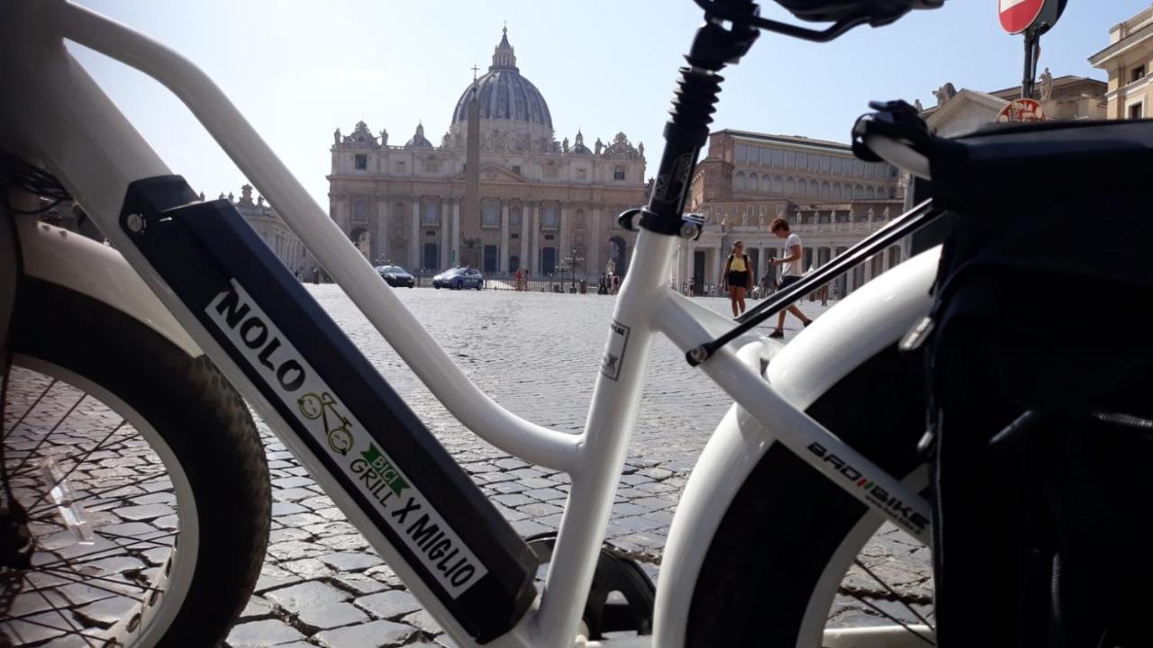 Bici Grill Decimo Miglio Aeroporto Ciampino Francigena Country House 외부 사진